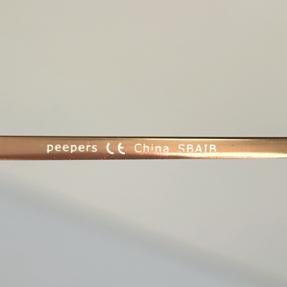 Peepers The Good Life Sunglasses Readers Gold Rim w/ +1.00 Bifocal Magnification - Picture 7 of 11